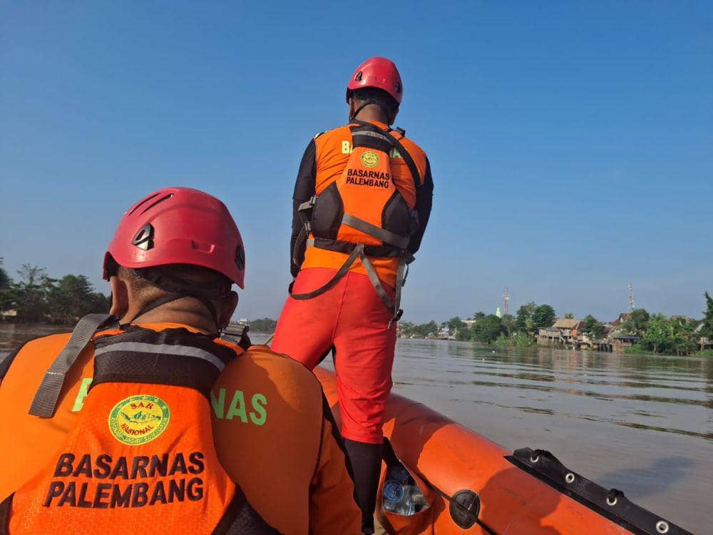 Proses pencarian korban tenggelam di kawasan Sungai Ogan, Ogan Ilir (Dok: Basarnas Palembang)