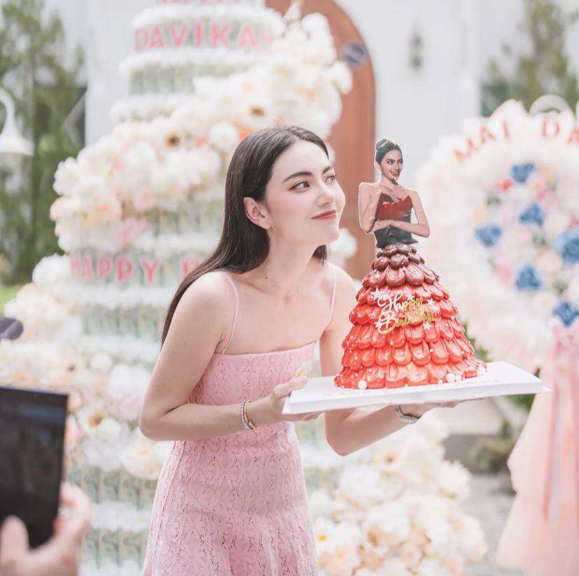 potret perayaan ulang tahun Davika Hoorne (instagram.com/davikah)