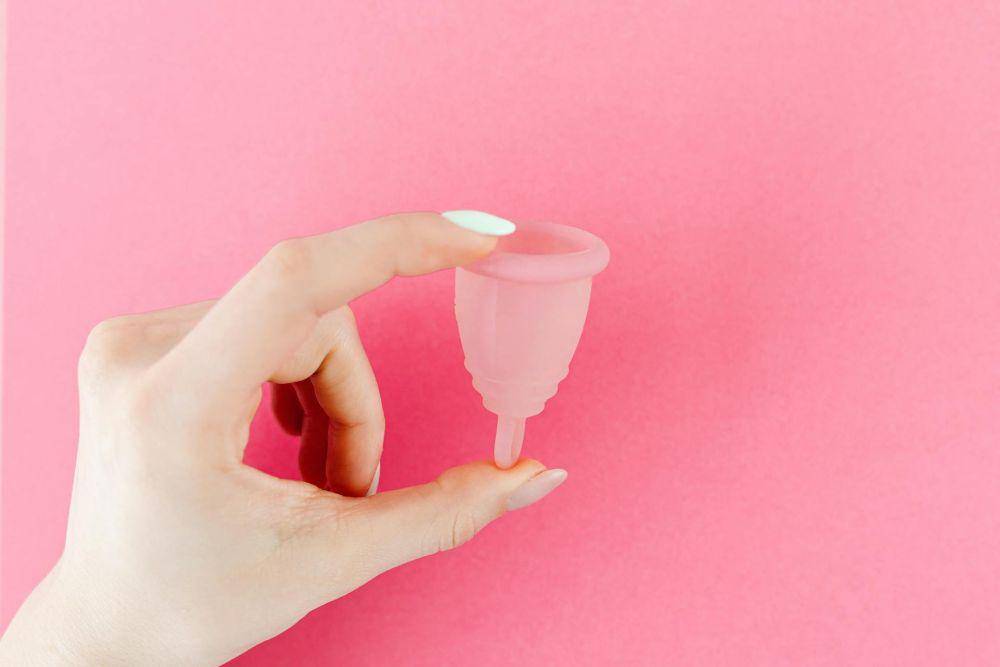 ilustrasi menstrual cup (pexels.com/karolina-grabowska)