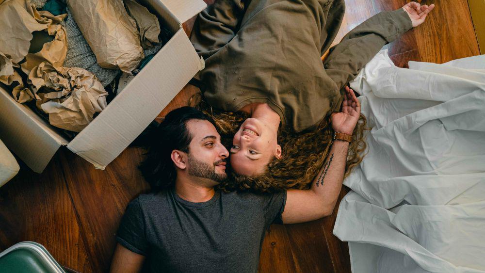5 Tips Hadapi Reaksi Sahabat saat Kamu Nyatakan Cinta