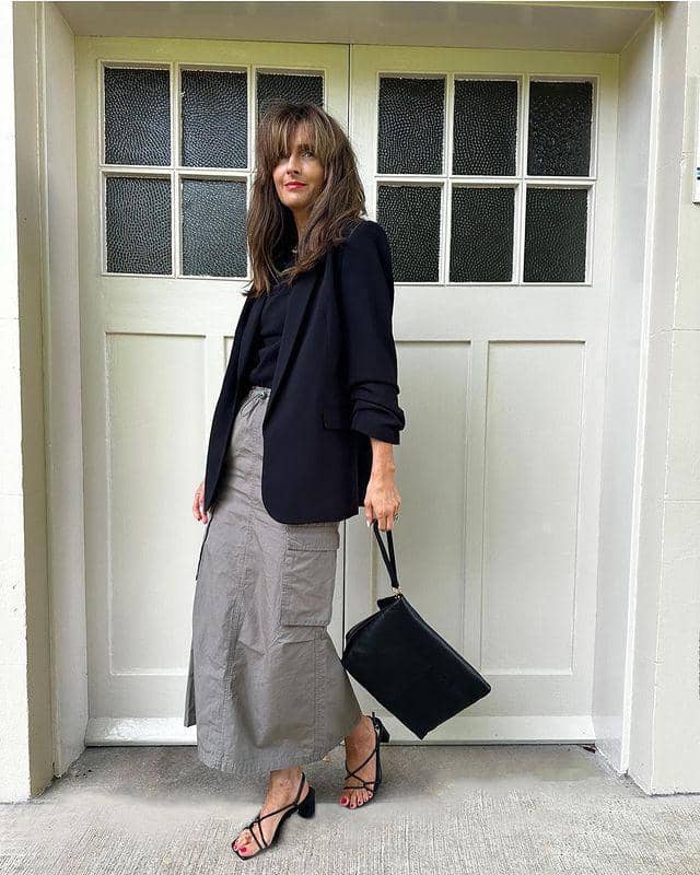 Inspirasi gaya casual long skirt untuk hijabers (Instagram.com/carolinesstylehacks)