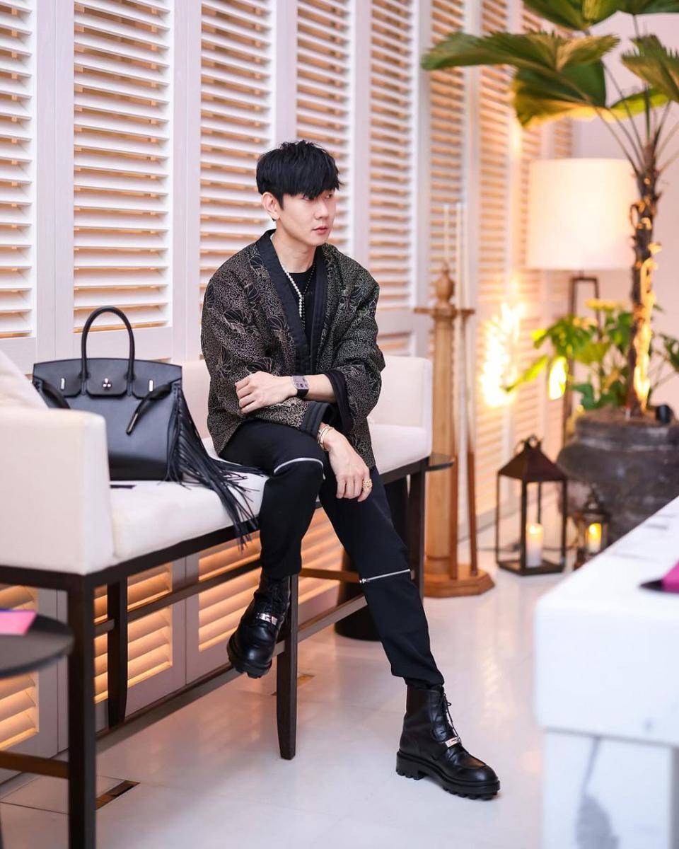JJ Lin (instagram.com/jjlin)