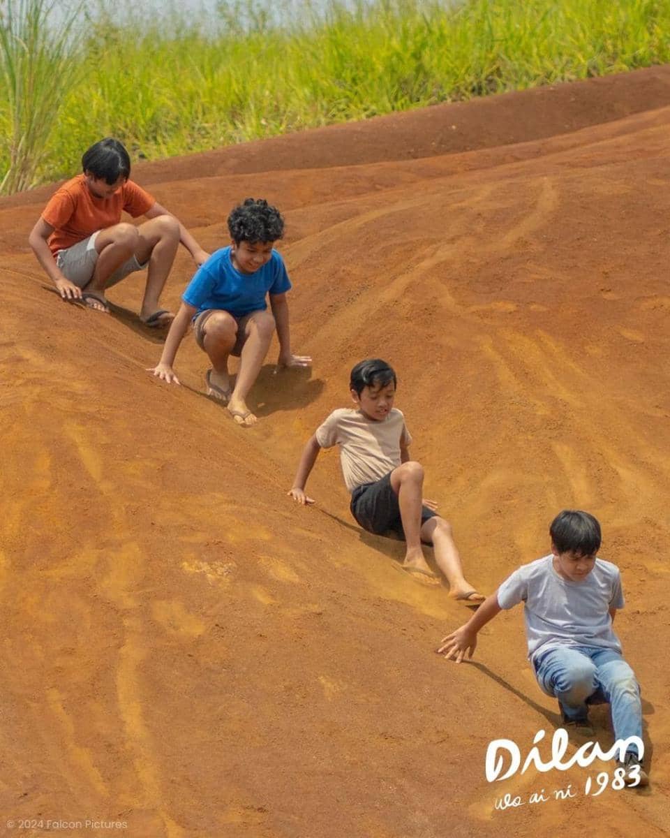 potret cuplikan syuting film Dilan Wo Ai Ni 1983. (instagram.com/sulthanhamonangan)