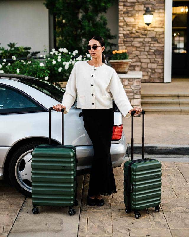 Inspirasi gaya casual long skirt untuk hijabers (Instagram.com/tylynnnguyen)