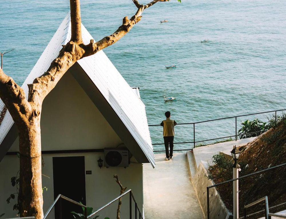 Sagara View Glamping and Villa Kebumen, Sensasi Samudera dan Sunset