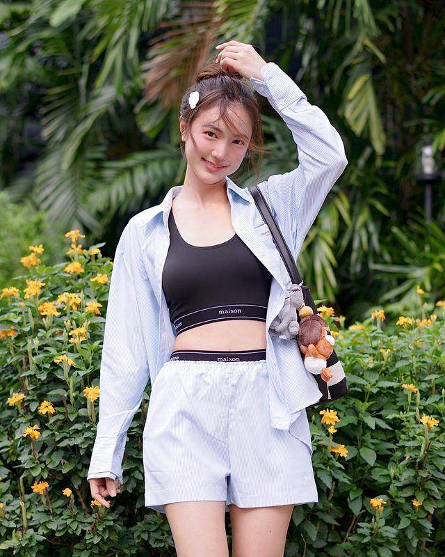 Bua Nalinthip (Instagram.com/buanalinthip)