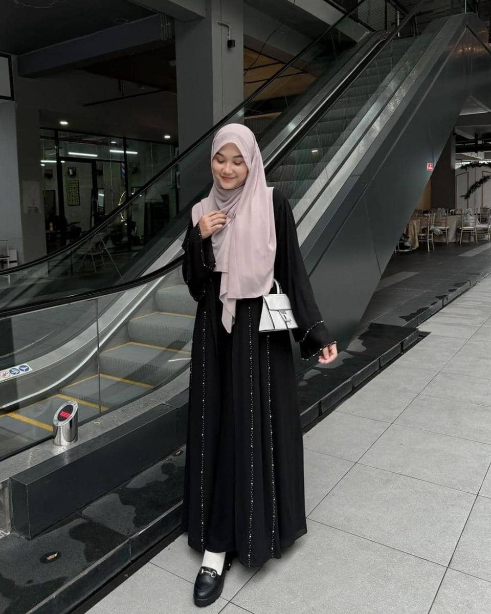 inspirasi OOTD ala Nyimas Juniar (instagram.com/njpda)