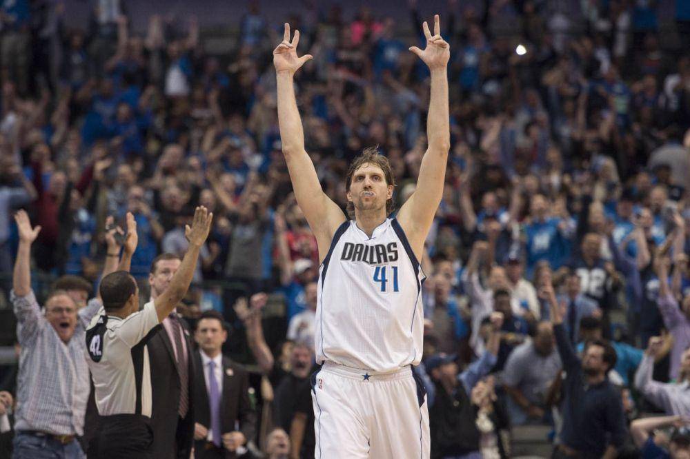 Dirk Nowitzki, pemain Dallas Mavericks pada 2005 (nba.com)