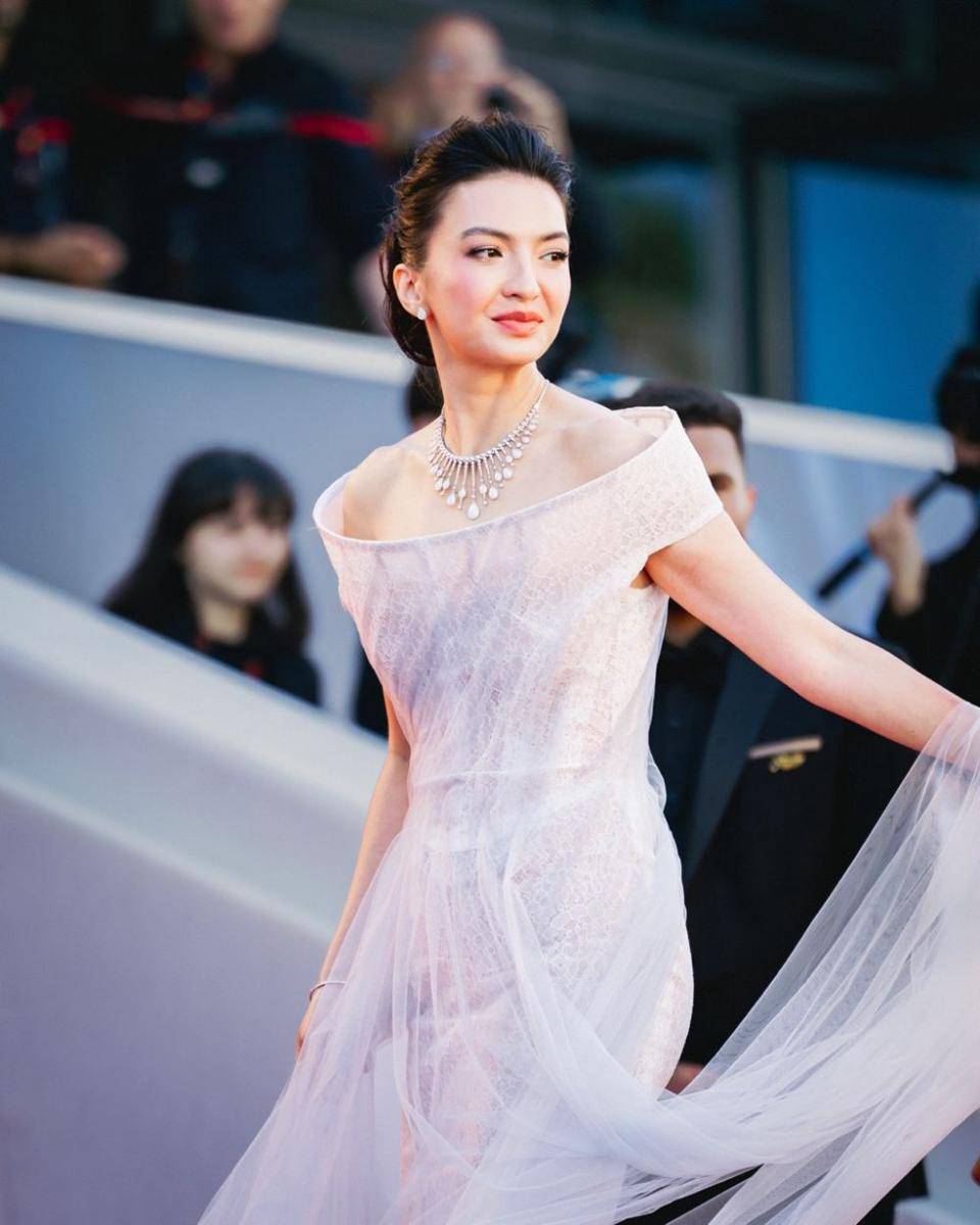 Gaya Raline Shah di Festival Film Cannes. (dok.magnifique indonesia)