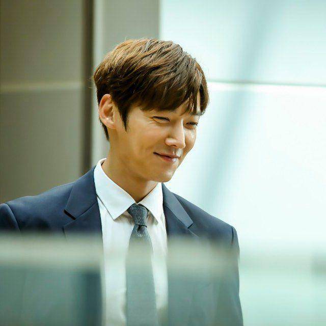potret Choi Jin Hyuk (instagram.com/real_jinhyuk)