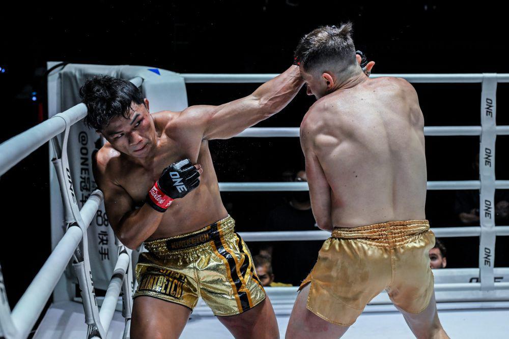 4 Aksi Spektakuler di ONE Friday Fights 63
