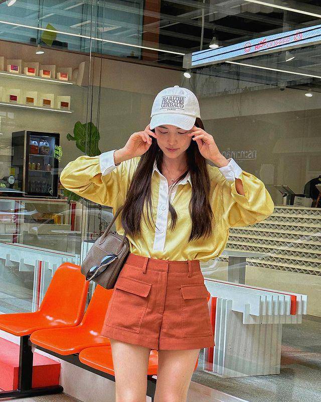 Bua Nalinthip (Instagram.com/buanalinthip)