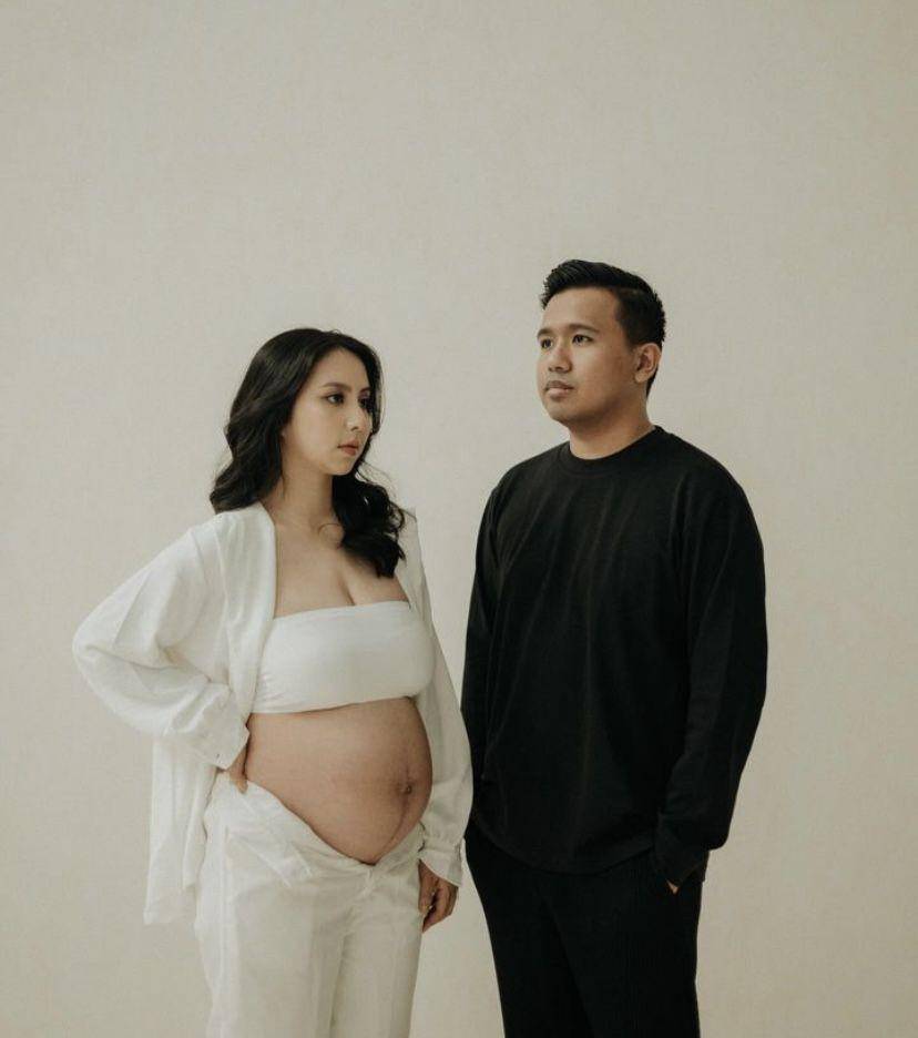 maternity shoot Clairine Clay jelang lahiran anak pertama (Instagram.com/clairineclay)