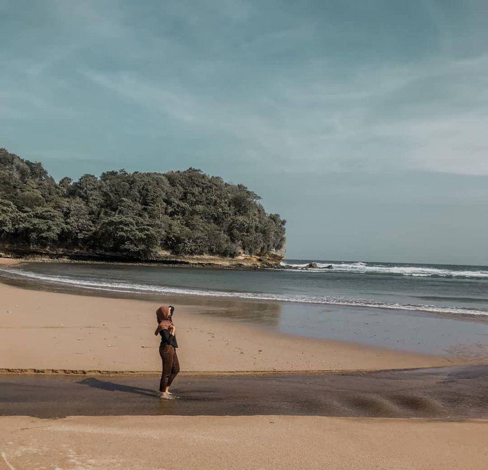 Pantai Bantol (instagram.com/piyaaakkkkkkkk)
