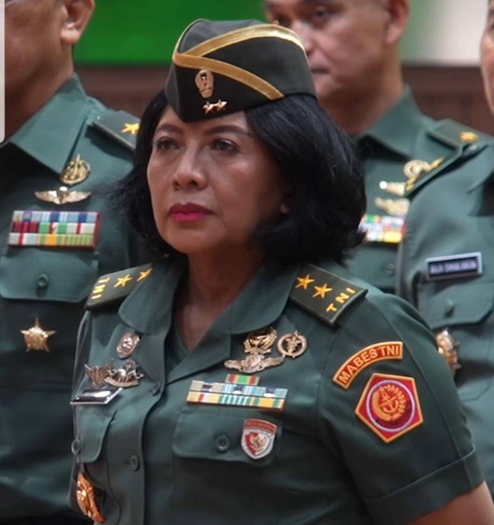 Mayjen Dian Andriani Ratna Dewi, perempuan pertama di TNI Angkatan Darat (AD) raih jenderal bintang 2. (Dokumentasi TNI AD)
