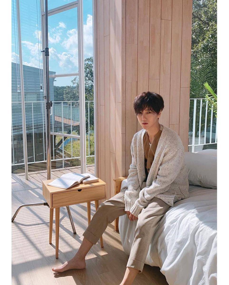 outfit santai ala Yesung Super Junior (instagram.com/@yesung1106)
