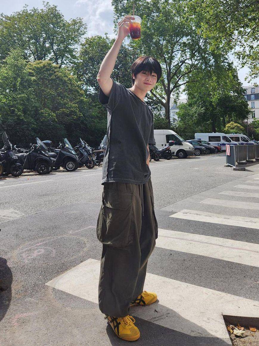 potret I.N Stray Kids (instagram.com/i.2.n.8)