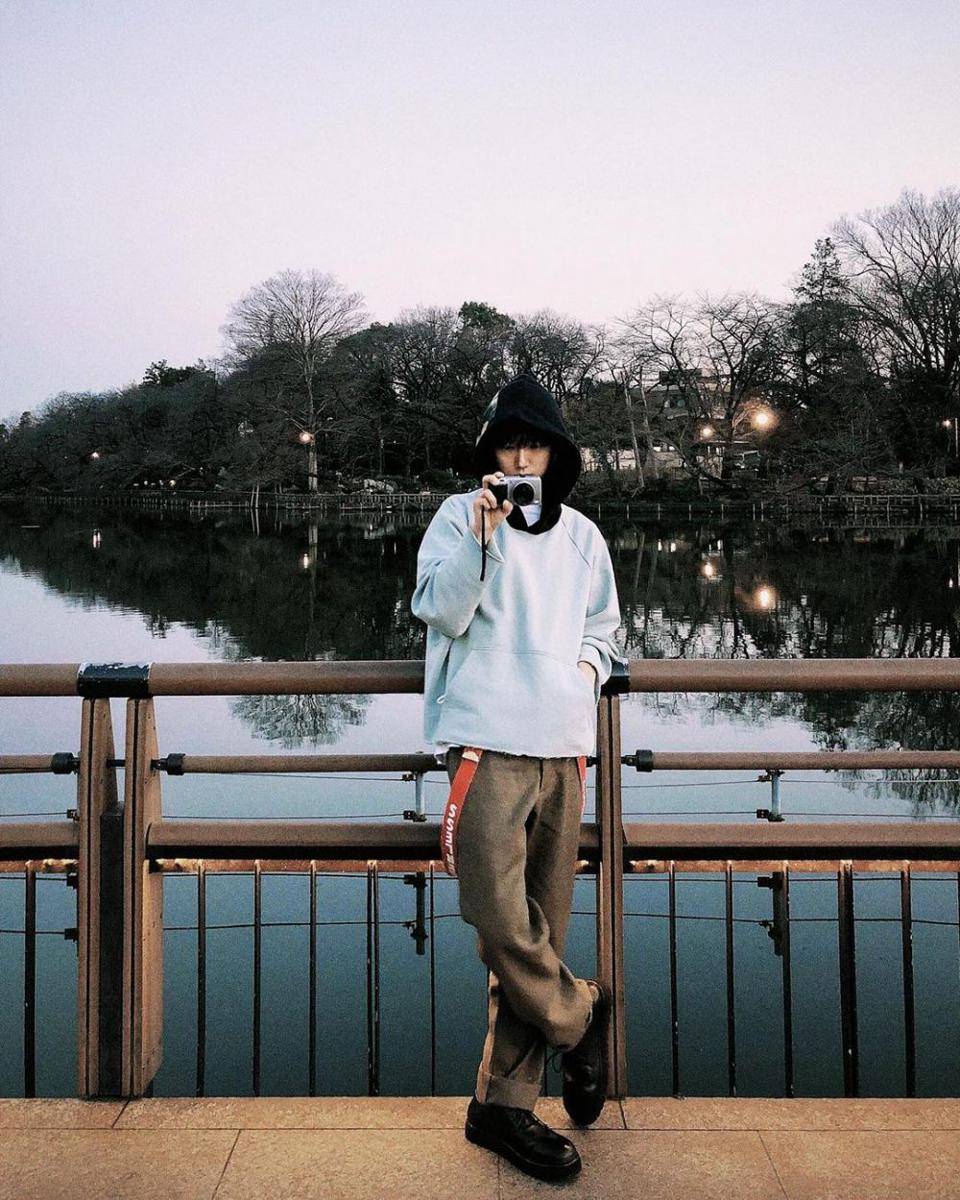 outfit santai ala Yesung Super Junior (instagram.com/@yesung1106)