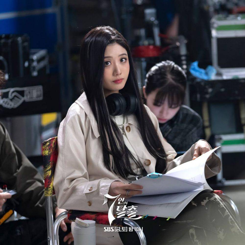 Song Ji Sun (Yuju) di drakor The Escape of the Seven: Resurrection (instagram.com/sbsdrama.official)