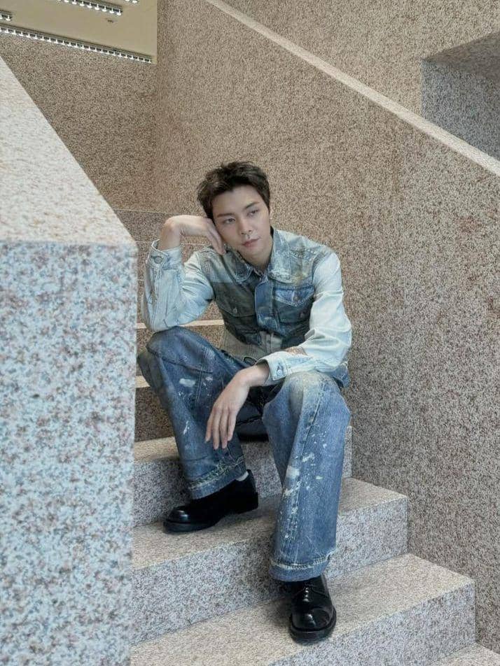 potret Johnny NCT (instagram.com/johnnyjsuh)