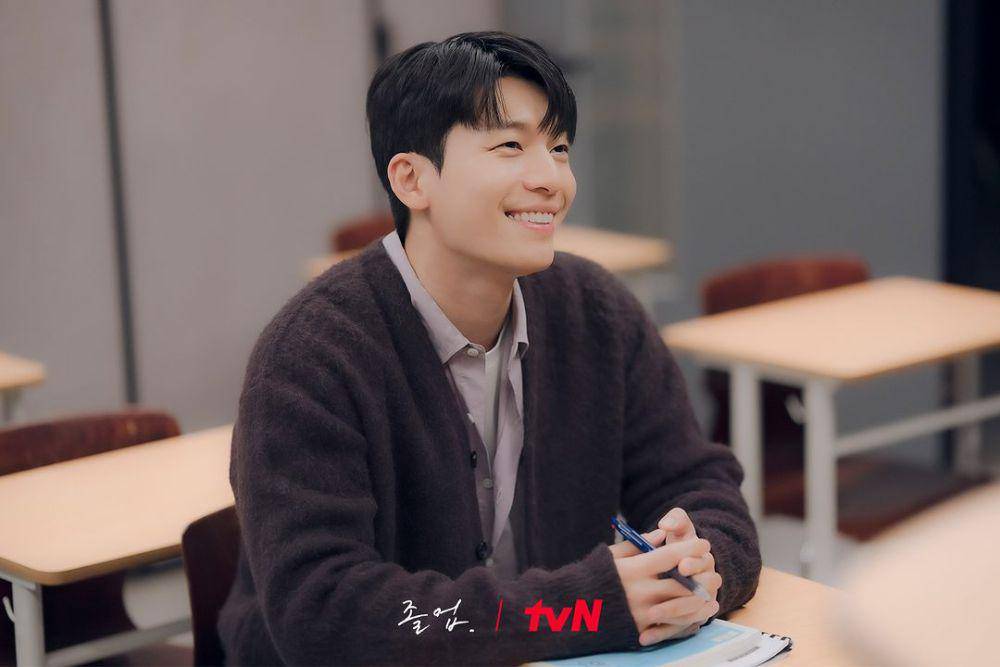 Wi Ha Joon di drama The Midnight Romance in Hagwon (instagram.com/tvn_drama)