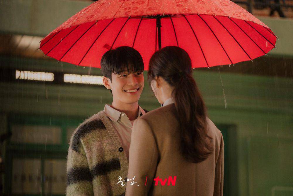 Wi Ha Joon di drama The Midnight Romance in Hagwon (instagram.com/tvn_drama)