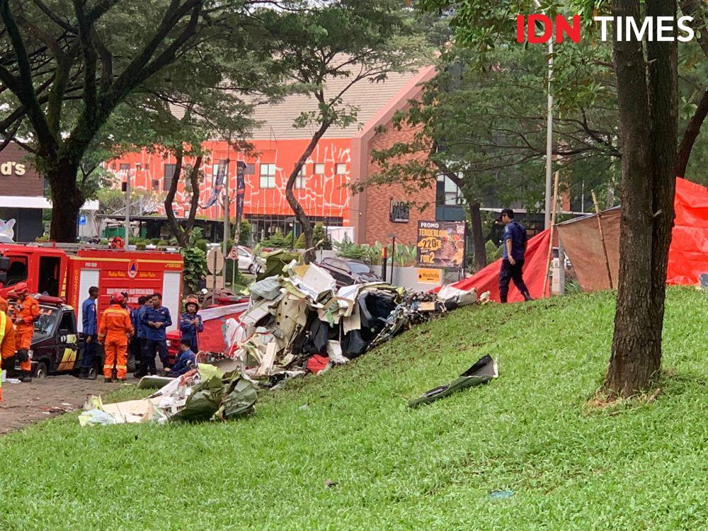 Polres Tangsel dan KNKT Langsung Olah TKP Pesawat Latih Jatuh di BSD