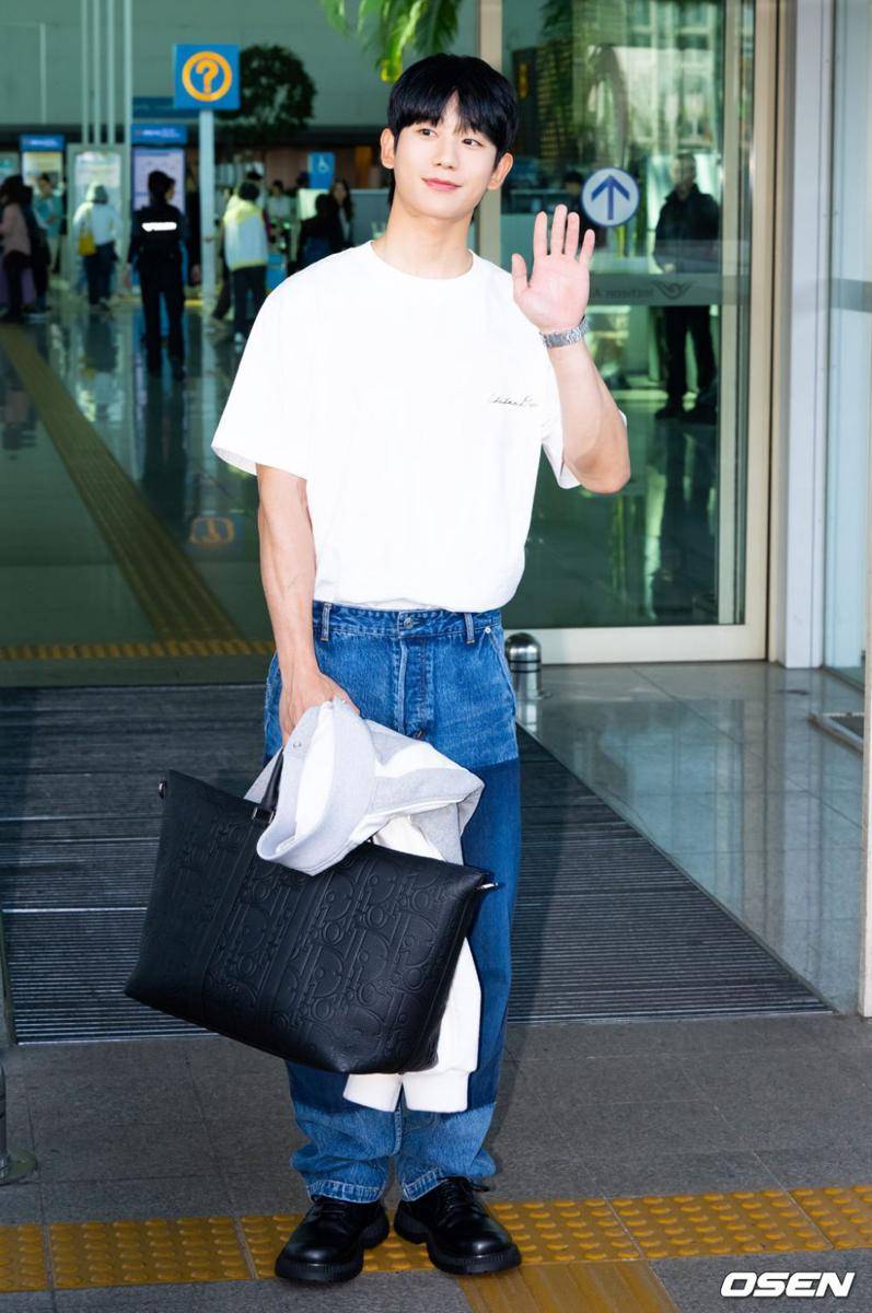 Jung Hae In (dok. Osen/Park Jun Hyung)