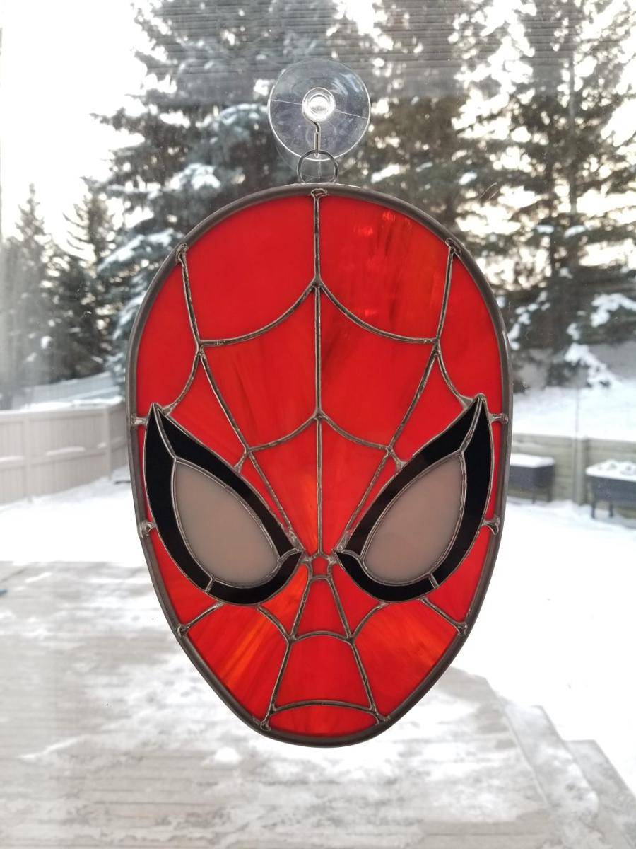 potret kaca patri tema Spider-Man (reddit.com/user/greatbigCword)