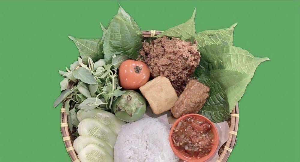 Ayam Goreng Cipo (instsgram.com/ayamcipo.gunungbatu)