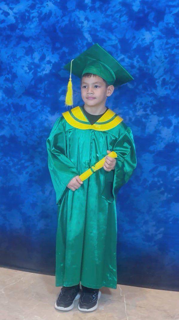 potret wisuda TK anak Titi Kamal (instagram.com/titi_kamall)
