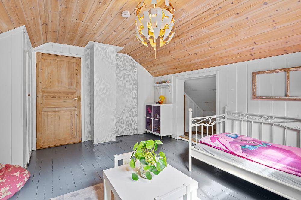Kamar tidur (pixabay.com/Anna Lisa)