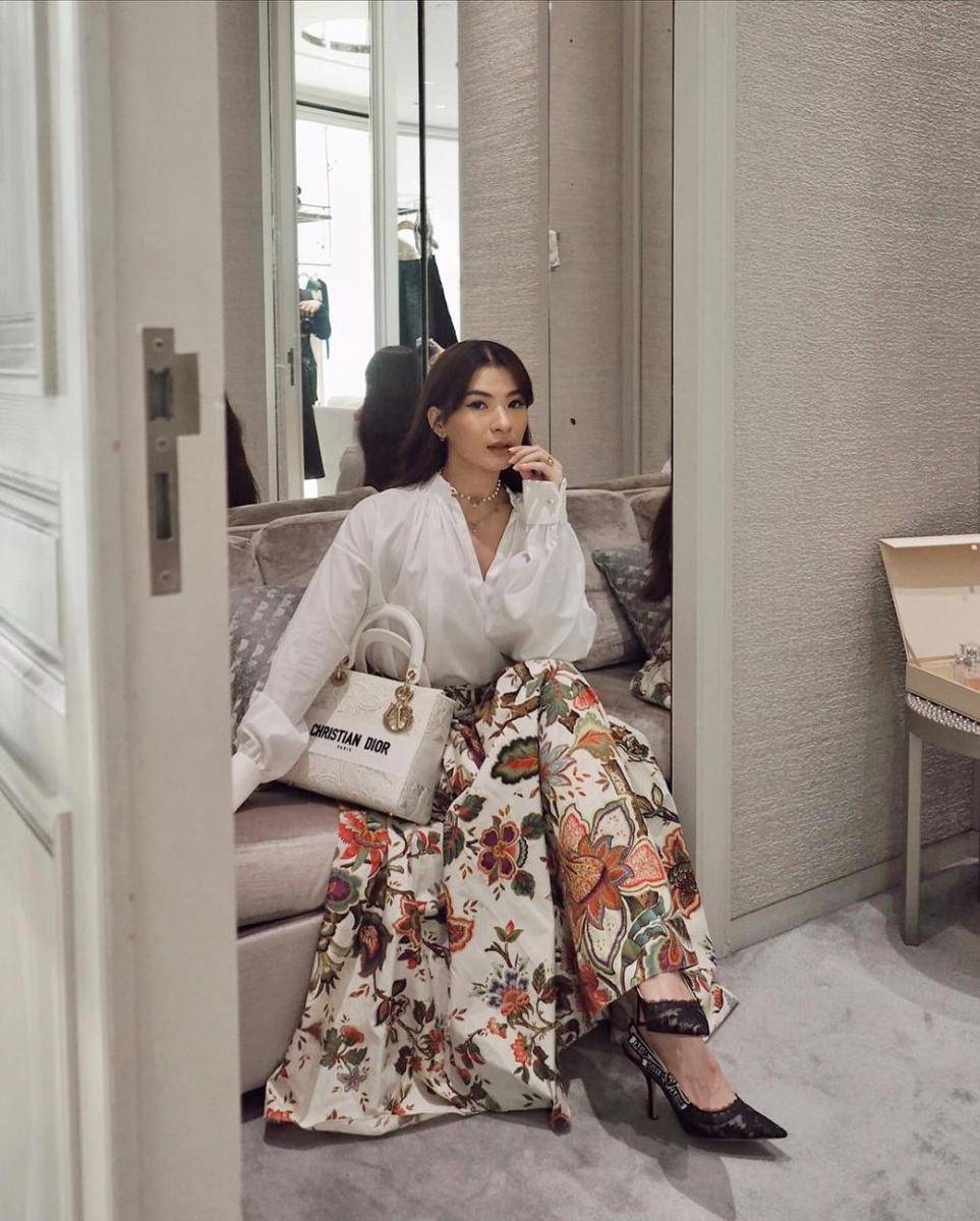 OOTD rok untuk office wear (Instagram.com/anazsiantar)