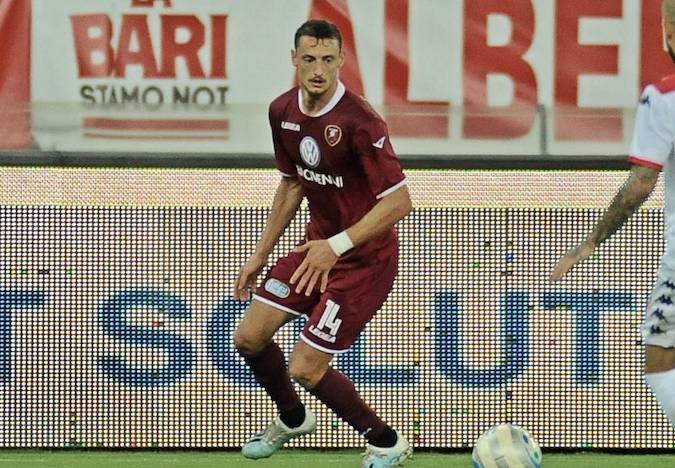 Pemain asing Gabriele Rolando akan diuji coba PSIS Semarang pada International Match RCTI Sport. (Instagram/@gabrielerolando_14)