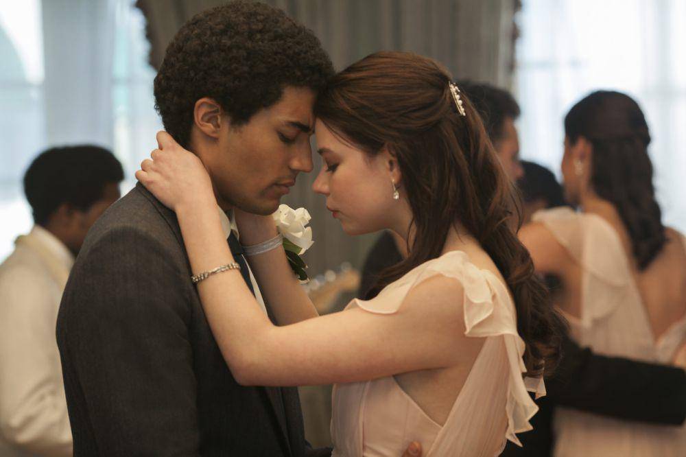 Devon Terrell dan Anya Taylor-Joy dalam film Barry (dok. Netflix/Barry)
