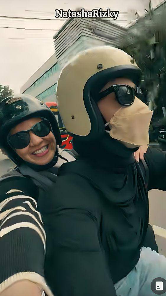 potret Natasha Rizky dan Dian Ayu motoran bersama seharian (instagram.com/dianayulestari)