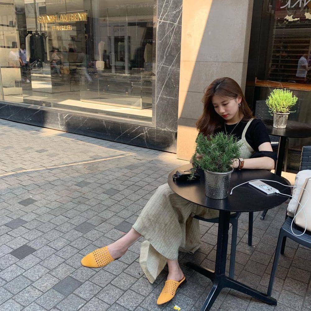 Inspirasi long dress Bae Suzy (Instagram.com/skuukzky)