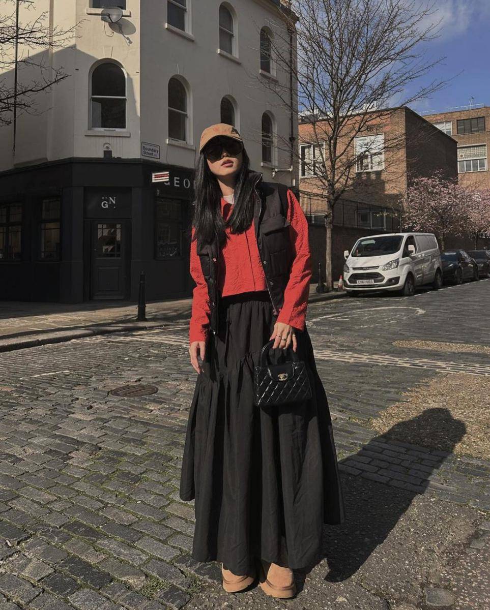 OOTD rok untuk office wear (Instagram.com/elxielvina)