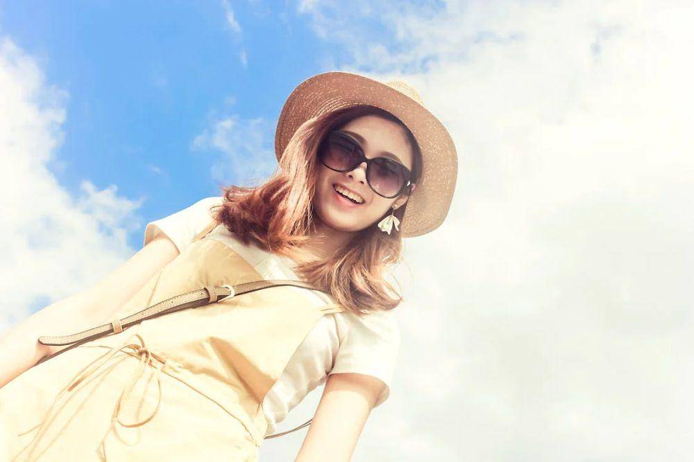 ilustrasi outfit saat cuaca panas(pexels.com/Zhu Peng)