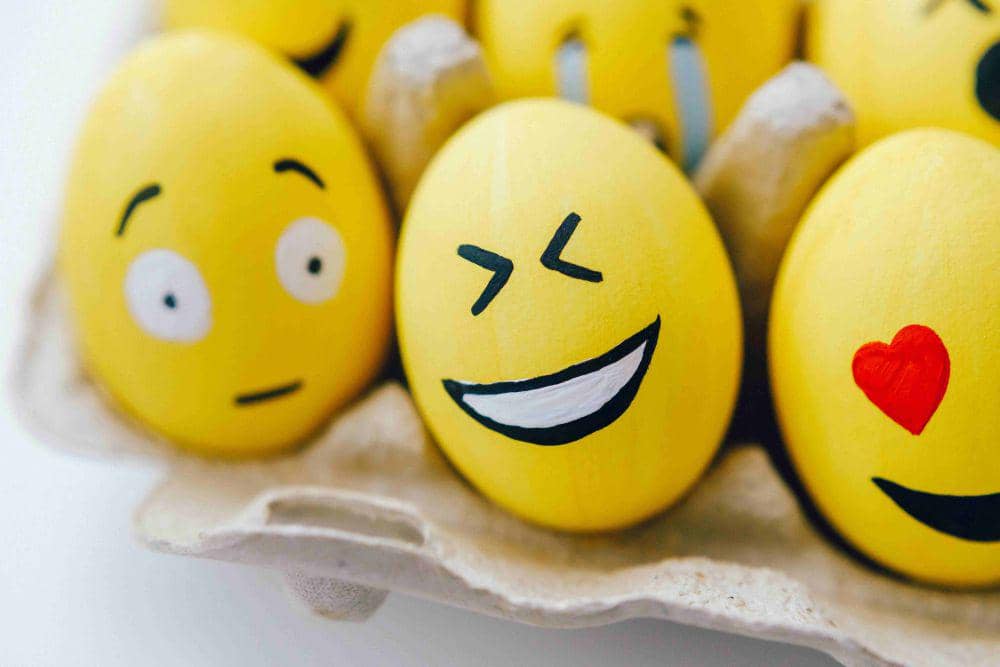 ilustrasi emoji (pexels.com/ROMAN ODINTSOV)