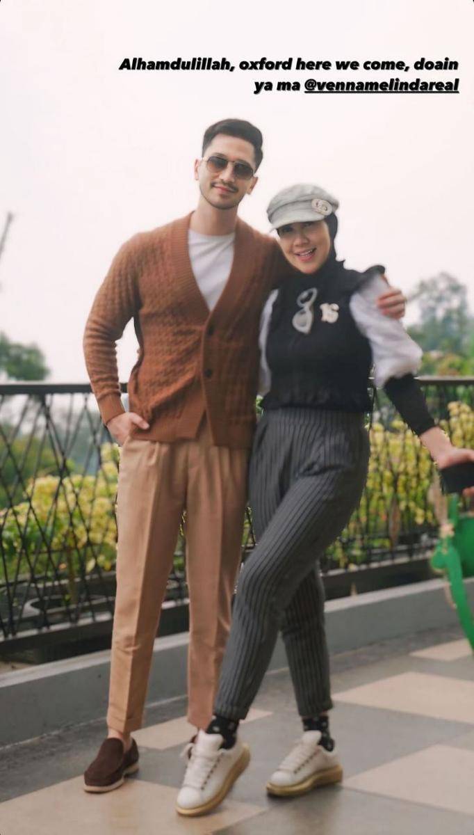 potret Verrell Bramasta dan keluarga (instagram.com/bramastavrl)