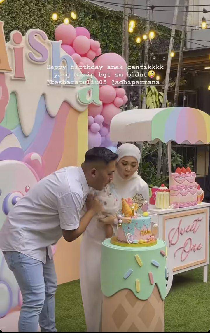 Ulang tahun pertama Aisha (Instagram.com/kesharatuliu05)