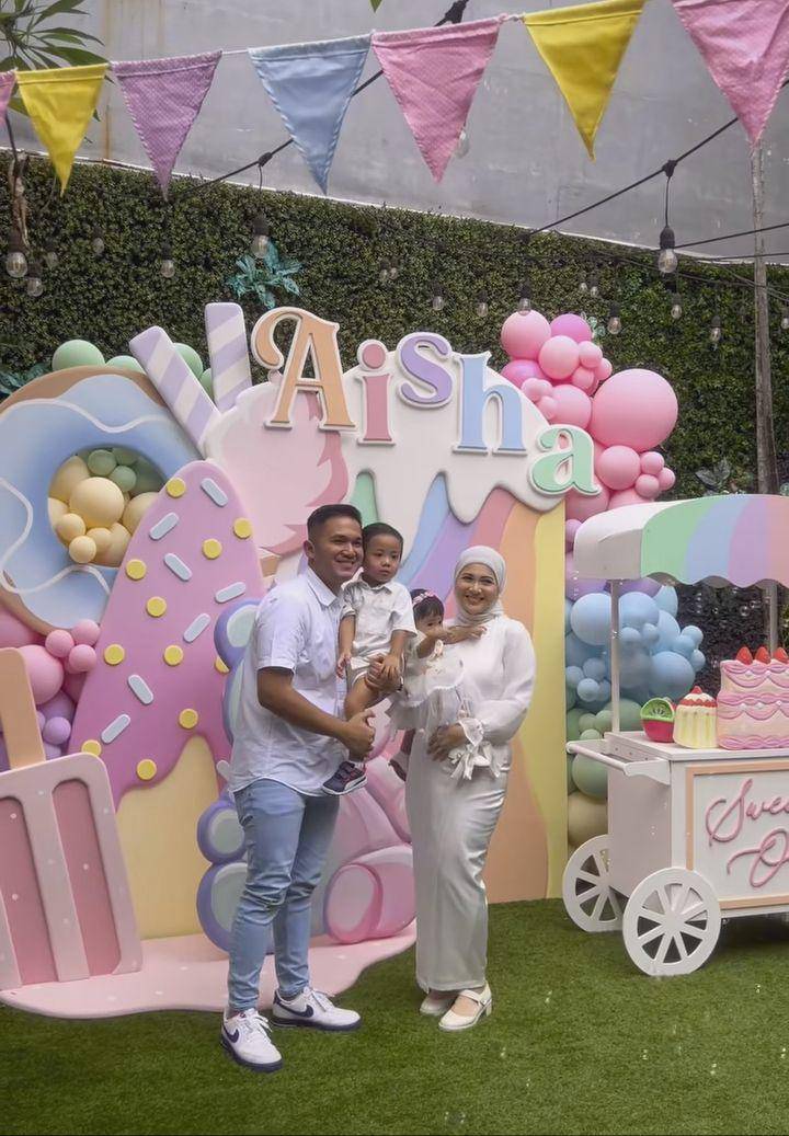Ulang tahun pertama Aisha (Instagram.com/kesharatuliu05)