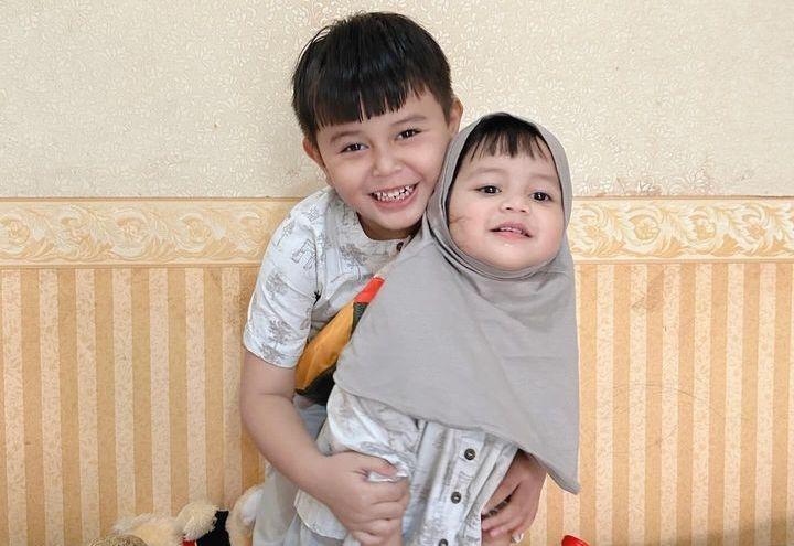9 Potret Kedekatan Zaidan  Malique dan  Syafazea Anak Natasha Farani