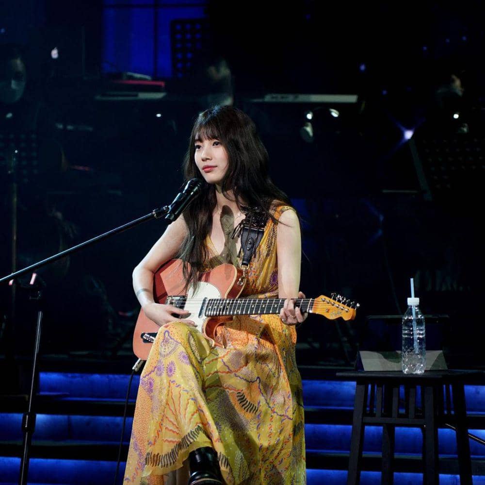 Inspirasi long dress Bae Suzy (Instagram.com/management_soop)