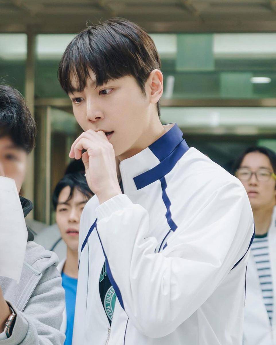 Lee Cheol Woo (instagram.com/lcdoubleu)