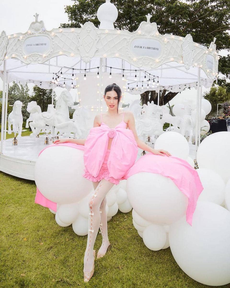 Davika Hoorne (instagram.com/davikah)