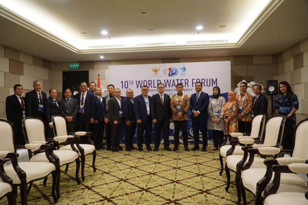 Pembentukan konsorsium Holding BUMN Danareksa beserta dengan PT CITIC Envirotech Indonesia (CITIC) dan SUEZ (Singapore) Services Pte Ltd untuk proyek SPAM Bandung. (dok. Danareksa)