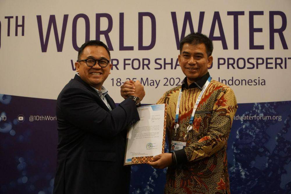 Pembentukan konsorsium Holding BUMN Danareksa beserta dengan PT CITIC Envirotech Indonesia (CITIC) dan SUEZ (Singapore) Services Pte Ltd untuk proyek SPAM Bandung. (dok. Danareksa)