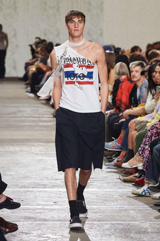 Alix Higgins Resort '25 di Australia Fashion Week 2024 (instagram.com/__aak47)